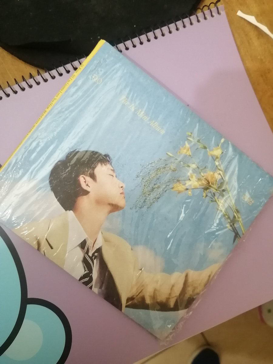 kyungsmile_'s tweet photo. Llegó mi digipack blue version de Kyungsoo 🥺🥰

Ahora puedo decir felizmente que tengo la colección de Empathy completa ❤️
#EXO @weareoneEXO #KYUNGSOO #ItsDOtime https://t.co/TyioXRw3F4