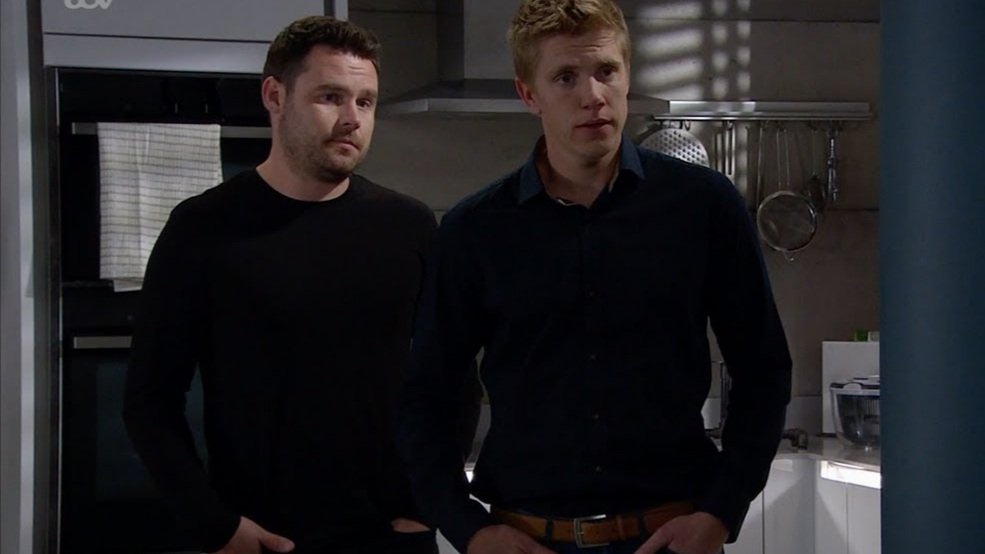 MrsHouse09's tweet photo. I wonder if @DannyBMiller and #RyanHawley knew what a storm they were going to create when they gave us #Robron ..... after all this time and I'm  still heartbroken that we don't get this anymore !!!
#always #epiclovestory #nooneelsecomesclose https://t.co/iEoc5ytmfk