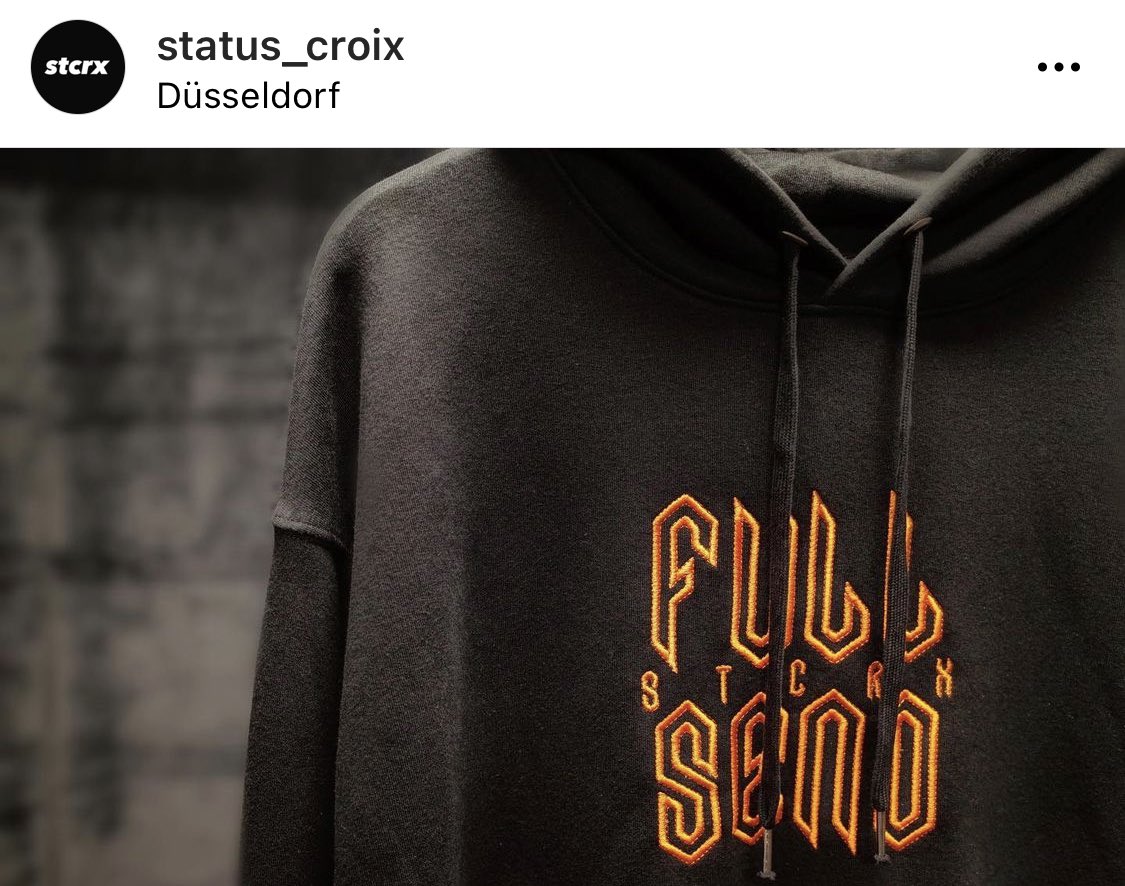 Advertising for a vegan, handmade, eco-friendly brand which is making slow fashion beyond the status quo on Twitter? Does this even work? Let us know ❤️🙌🏻#veganfashion #sustainableliving #slowfashion #instagramdown