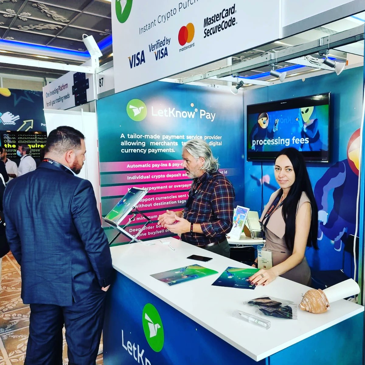 letknowPay's tweet photo. Our Team is excited to meet YOU! 😎🎉
🤝Let's talk business at booth no.87🤝
#IFXExpo #business #connections #LetKnowWorld #LetKnowPay #crypto #Bitcoin #paymentsolutions #psp https://t.co/zmyTSfjcgO