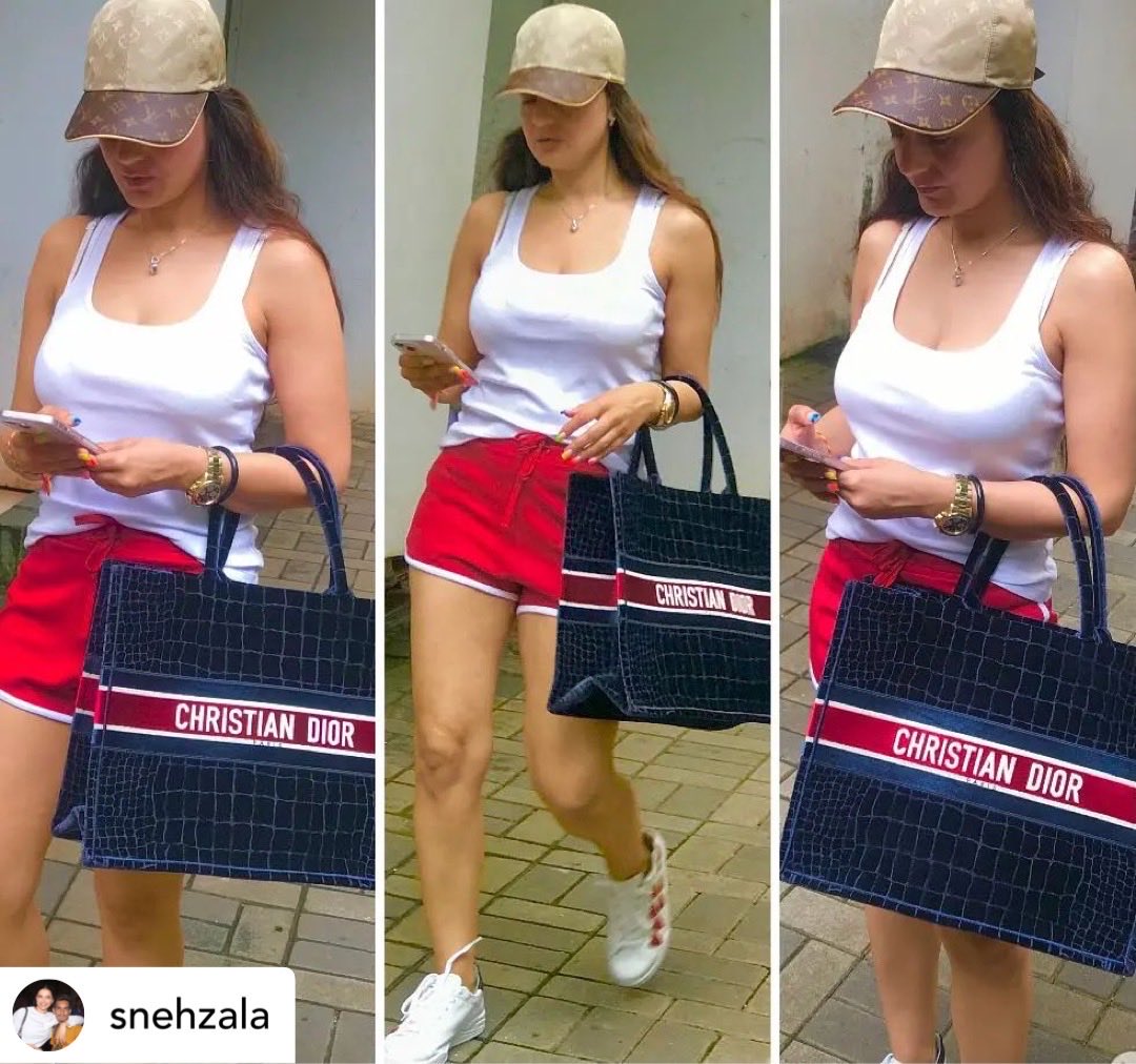 ameesha_patel's tweet photo. Posted @withregram • @snehzala Looking Super cool @ameeshapatel9 was seen leaving her residence carying the latest Dior Bag 
.
.
#AmeeshaPatel 
#paparazzi 
#instadaily #snehzala https://t.co/GuCD4BfeiN