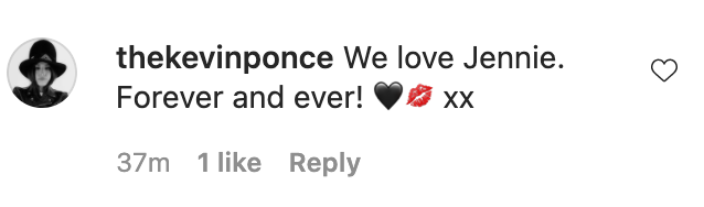 world_jennie's tweet photo. V Magazine Instagram update with Jennie at Chanel's fashion show 

Kevin Ponce, the social media manager and writer, for V magazine liked and commented on the post 

https://t.co/FPE2N7isqL

JENNIE FACE OF CHANEL 
#JENNIEChanelPFW https://t.co/CGCarh7TrJ