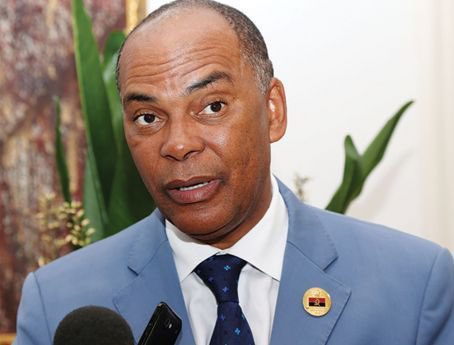 Just in: Angolan media is reporting that the Constitutional Court has declared illegal the election of Adalberto Costa Jr as leader of the opposition UNITA. Costa jr is arguably the strongest &amp; most popular opposition leader angola has had since the end of civil war.