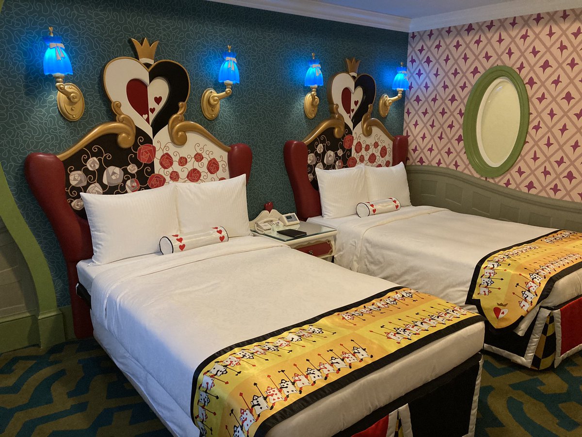 不思議の国のアリスルーム