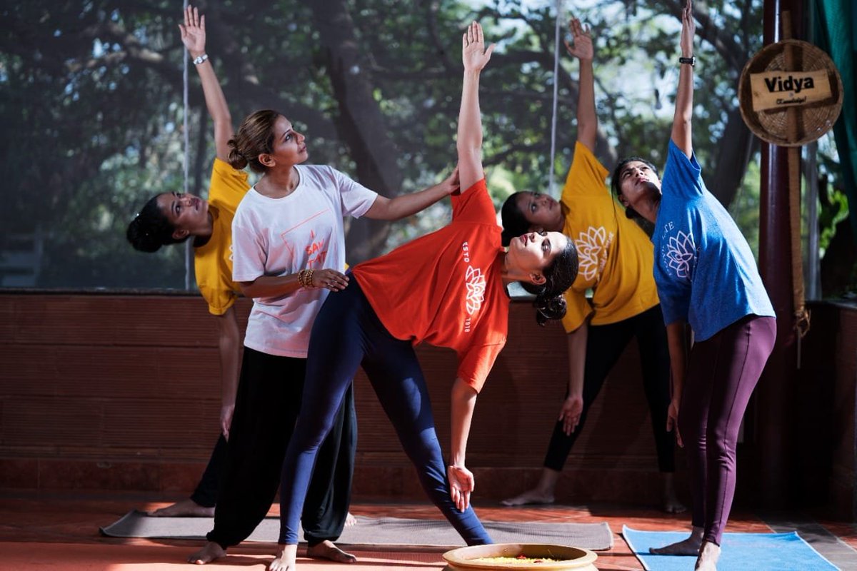 InstituteGoa's tweet photo. While practicing yoga, one of the main things we learn is self awareness which helps to realign our body to its best state.
#yoga #onlineyogaclasses #yogaforall #yogapractice #yogaworkshop #yogaclass #tyigoa #theyogainstitute #goa #goadiaries #yogainspiration https://t.co/5FPHjFC3Ps
