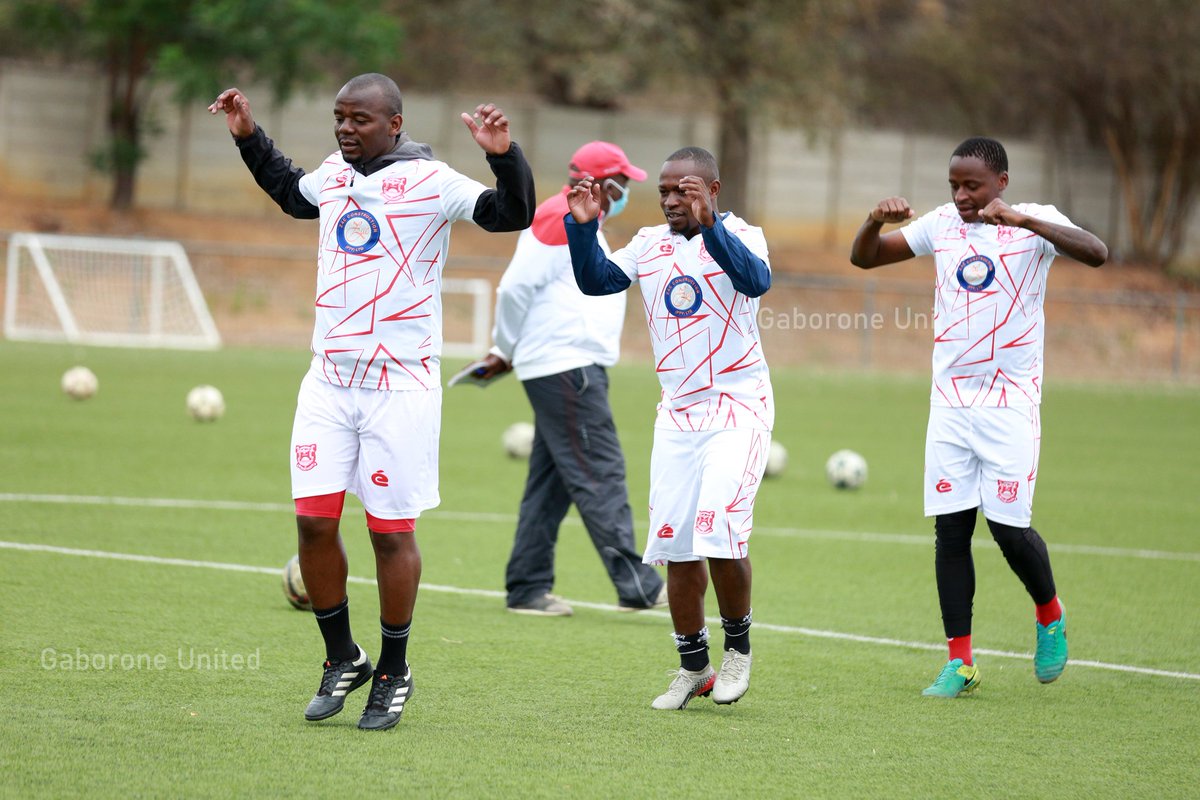GaboroneUnitedS's tweet photo. 𝐋𝐄𝐀𝐆𝐔𝐄 𝐃𝐀𝐓𝐄𝐒 𝐑𝐄𝐕𝐄𝐀𝐋𝐄𝐃 

The Botswana Football League has revealed the dates for the start of the 2021/22 season. The BFL has stated in a press release that the League will start on the 22nd of October 2021. 

Images from our Tuesday morning training❤🔥⚽️ https://t.co/rR3noCZqZO