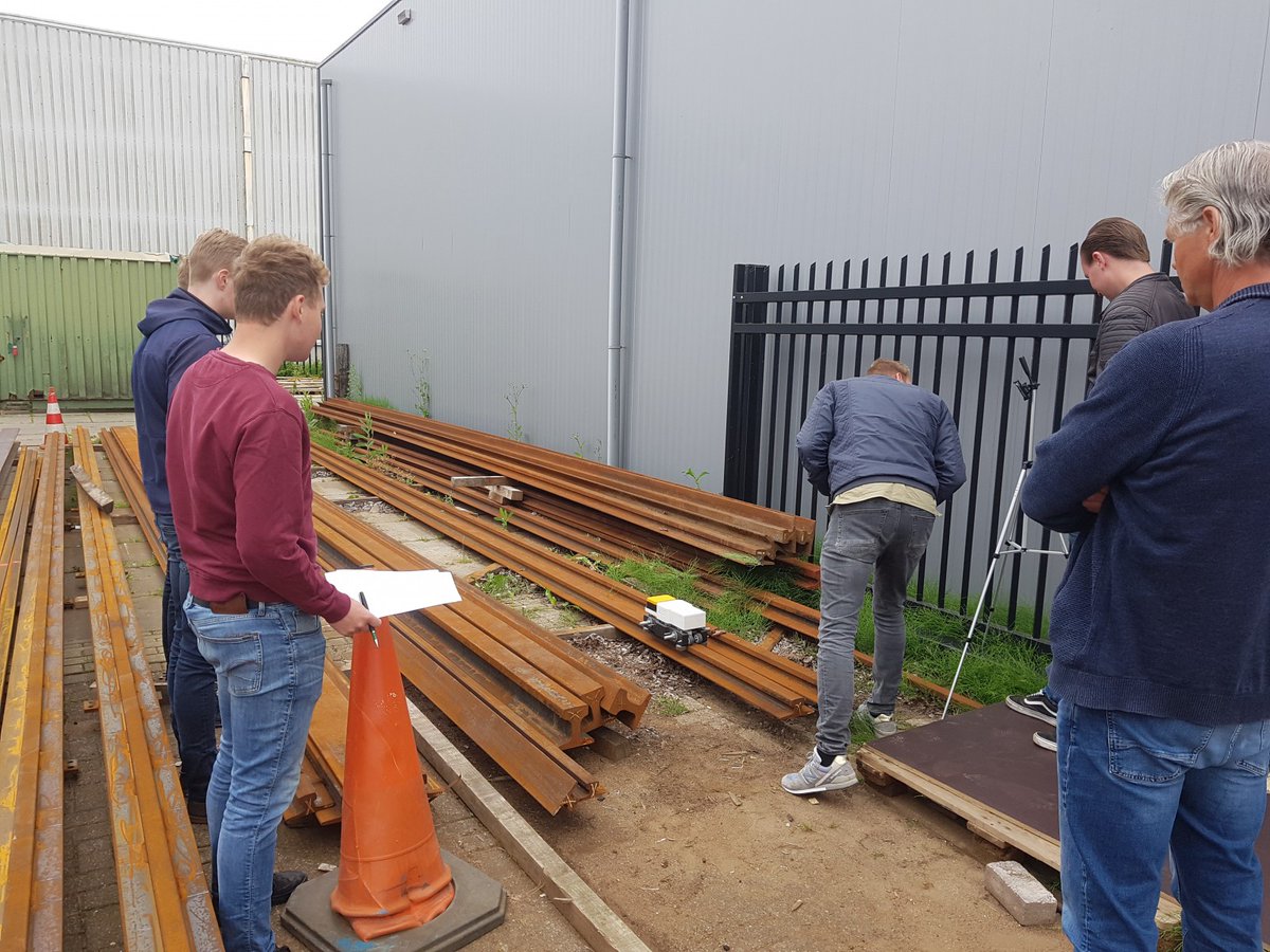 🛠️ ➡️ Studenten Werktuigbouwkunde van @InhAlkmaar ontwikkelden een mooie oplossing voor maakbedrijf SAMAX Rail uit Wieringerwerf.
Lees hier hun verhaal ➡️ ow.ly/rs3H50GljN5