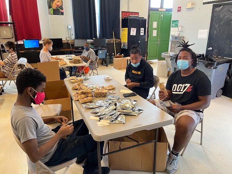 The #kreweofiris is proud to support @groundskrewe by being the first Krewe to offer its members eco-friendly throws that blend tradition with awareness. Recently @groundskrewe has organized paid bag stuffing events with @arcgno and @yepnola. #hailiris