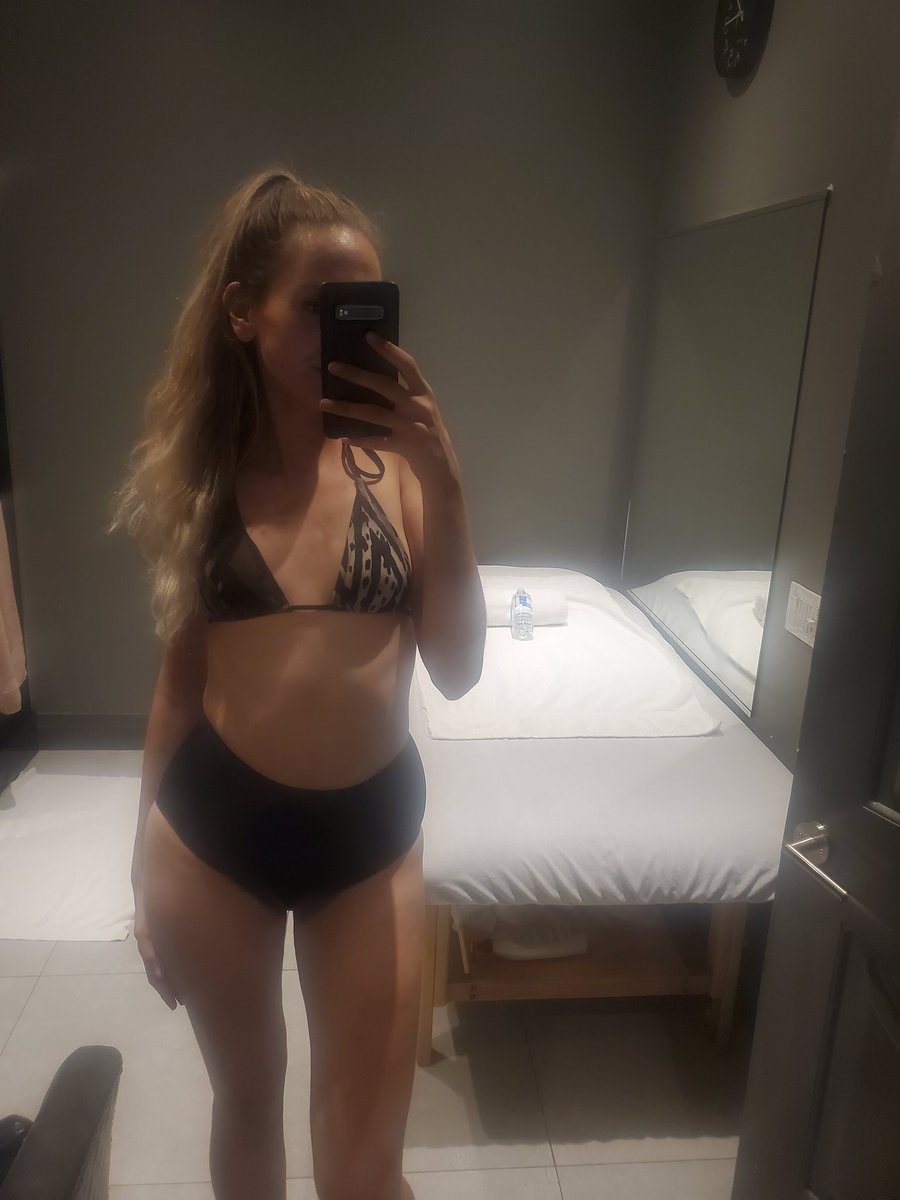 seduction_iris's tweet photo. See you @SeductionSpa today 😘 #turnuptuesday #greekfreak https://t.co/IE0H53CDqY
