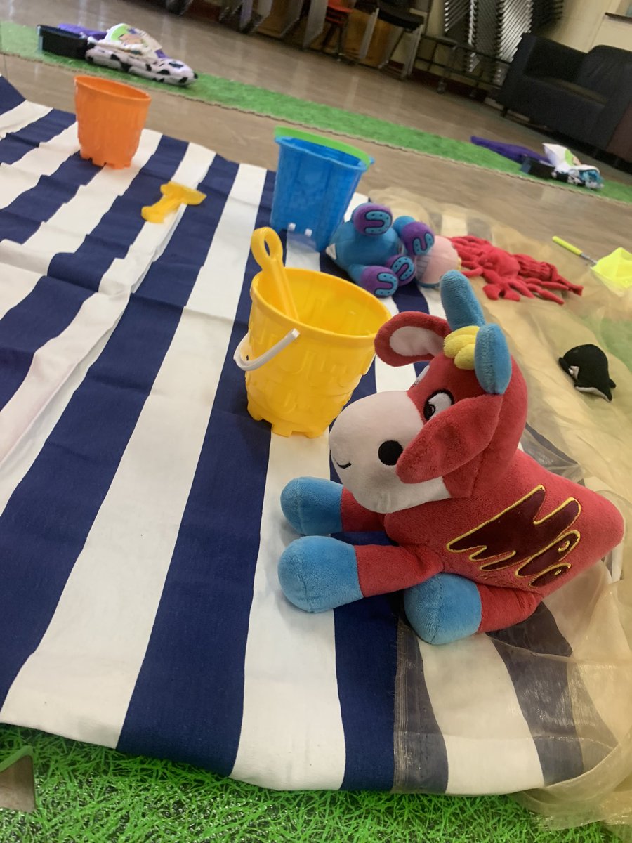 MooDronfield's tweet photo. We are off on an Under the Sea adventure this week 🌊 🧜‍♀️ 🦈 👑 🏴‍☠️ 

#moomusicchesterfields18s20s21 #moosicalfun #learningthroughplay #chesterfield #under5s #babies #toddlers #preschool #imagination #singdanceplay https://t.co/sreQQX769X