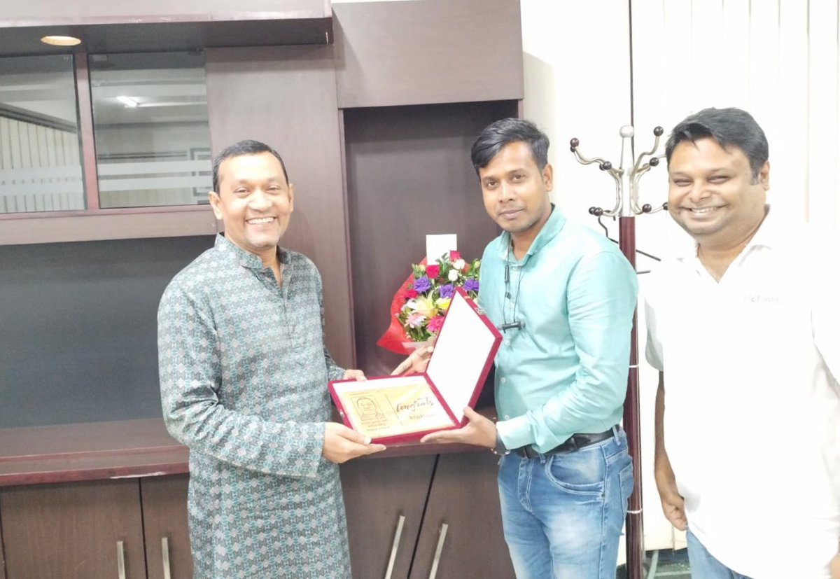 Akidulmcj's tweet photo. Congratulation to Acting Editor of Kaler Kantho https://t.co/6UOql7NRPc