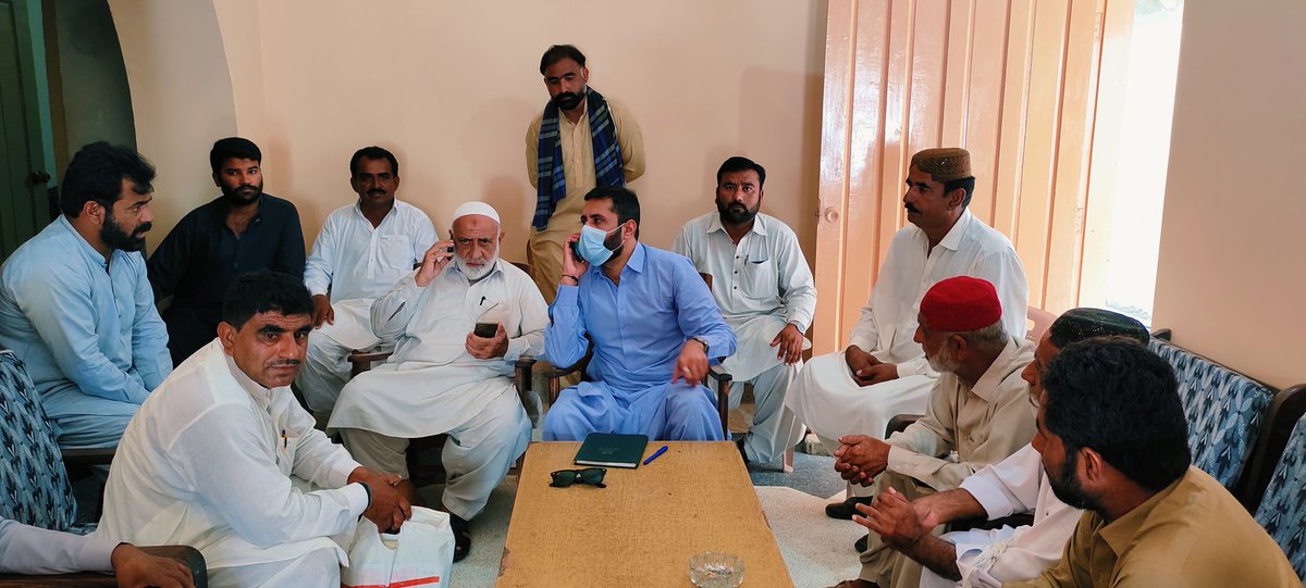 qaisar_panhwar1's tweet photo. 05/10/2021
#PPP Young Leader #Matli MPA Coordinator Beloved @SHalepota meets with people of his Constituency #PS70 and resolved their issues today. https://t.co/52z0wmJT7J