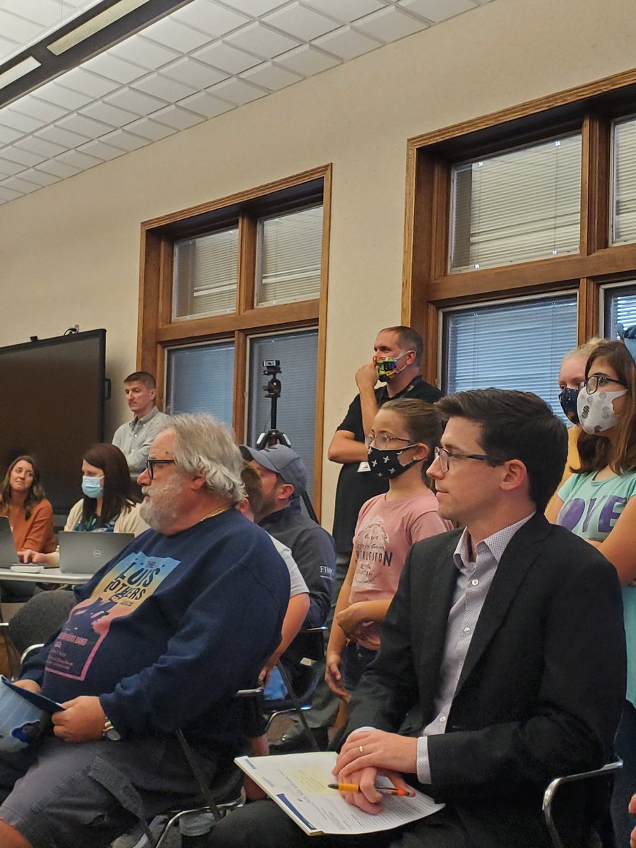 TimYoder24's tweet photo. Always Fun to start a School Board meeting with The Good Stuff...
CIS doing good stuff at their building...More to Come..
Great Kids doing Great Stuff with Great Leadership..
#itsAconcordWay
#concordpride
#BuiltBYconcord https://t.co/u8SXV5I7q9
