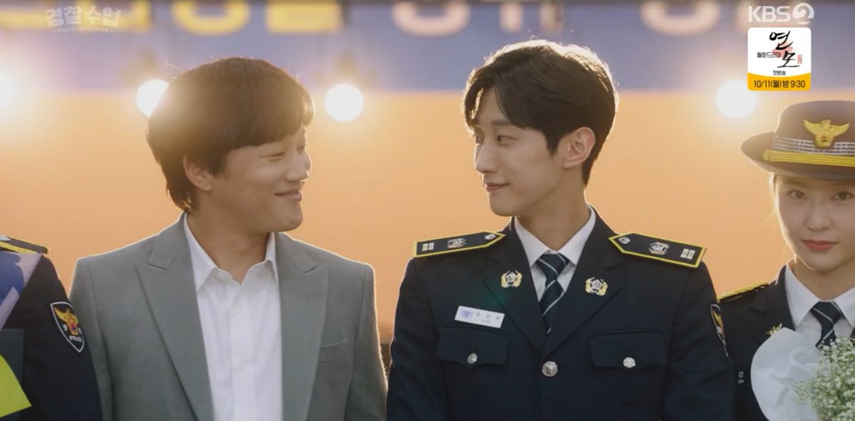 sashsq14's tweet photo. give them the best couple award...they are literally sending heart eyes at each other till the end.😭❤️
#PoliceUniversity #PoliceUniversityEp16 https://t.co/EUylS4Vs4h