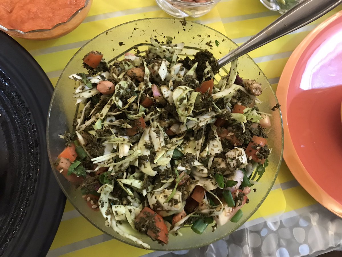 HimjaParekh's tweet photo. Burmese. #CookToHeal #NoPreservatives #Khowsuey #TeaLeafSalad #Probiotic #TofuinspicyDippingsauce https://t.co/L8sL4beUnc