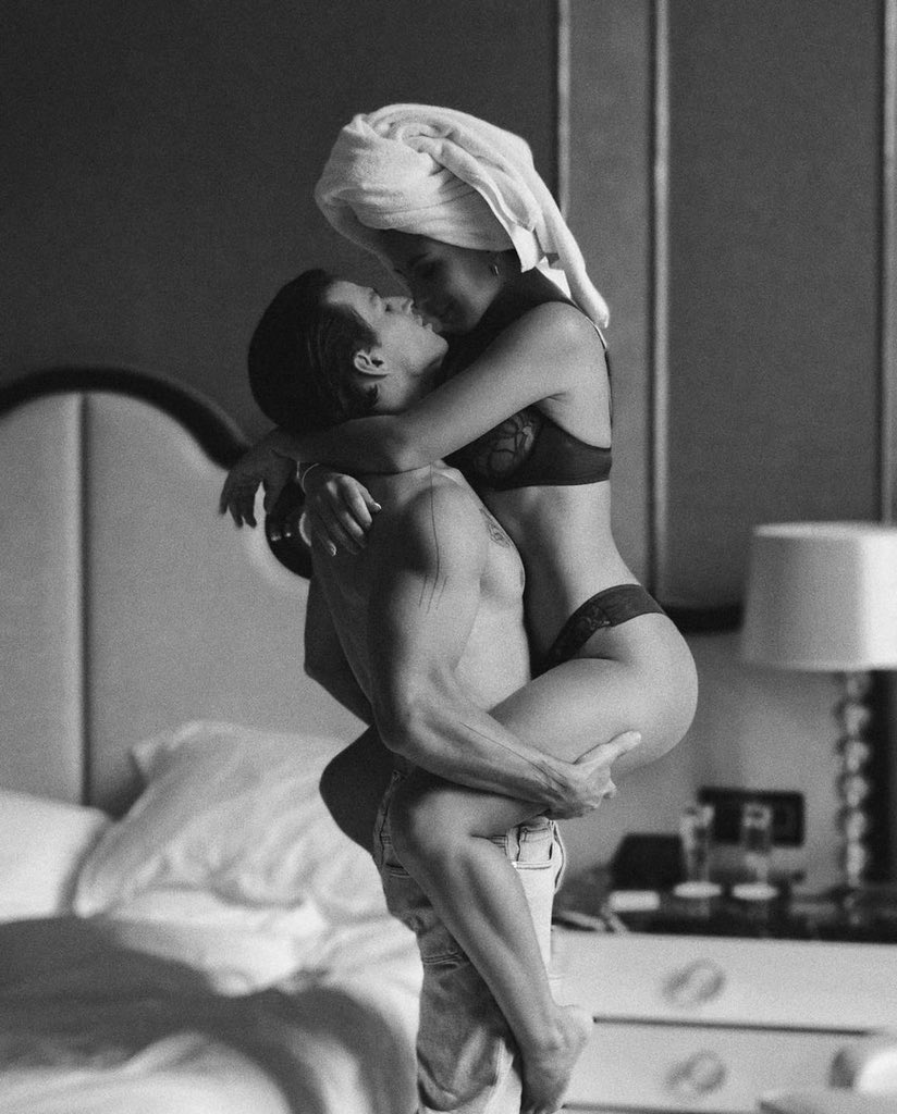 · 9 Ways To Build Sexual Tension With a Woman ·[Her panties will be dripping wet after this]/ t h r e a d /