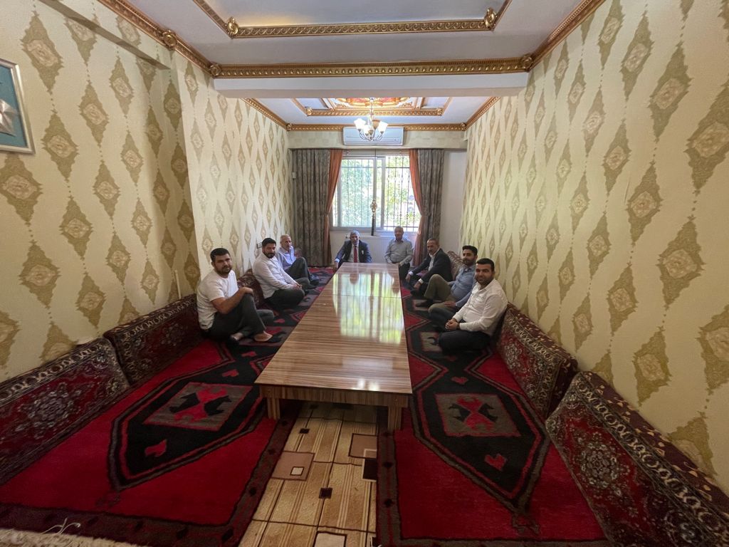 gelecek63's tweet photo. İl Başkanımız Abdullah Yeşil ve Yönetim Kurulu Üyelerimiz ile birlikte Kanaat Önderi Enver Gülel'i ziyaret ettik. Ev sahipliğinden dolayı kendilerine teşekkür ediyoruz. @Ahmet_Davutoglu @SelimTemurci https://t.co/TqIFbj53m7