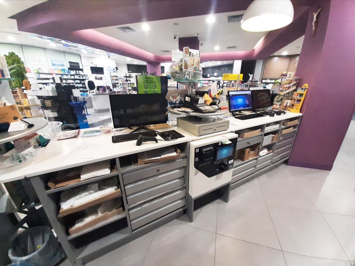 Eccoci nella città di Marano di Napoli, all'interno della 𝐅𝐚𝐫𝐦𝐚𝐜𝐢𝐚 𝐀𝐮𝐭𝐨𝐫𝐞, con un'installazione esemplare ad opera della TECO Srl di un modello Safe Money Extreme, perfettamente integrato nel banco lato operatore.
𝐂𝐨𝐦𝐩𝐥𝐢𝐦𝐞𝐧𝐭𝐢 !.
ditronetwork.com