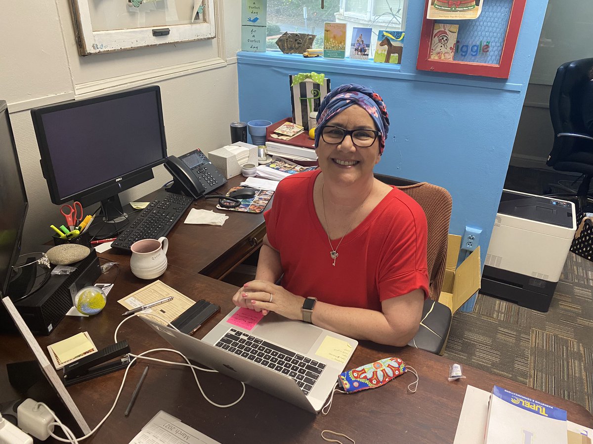 tupeloschools's tweet photo. What a wild, 16-month ride it’s been for our queen, @tlgregory1. First, she was diagnosed with a brain tumor. Then it was breast cancer and the joys of chemo. But today, this very strong and determined lady returned to work in the Marketing and Communications office. #TPSD https://t.co/gtphWuIvOi