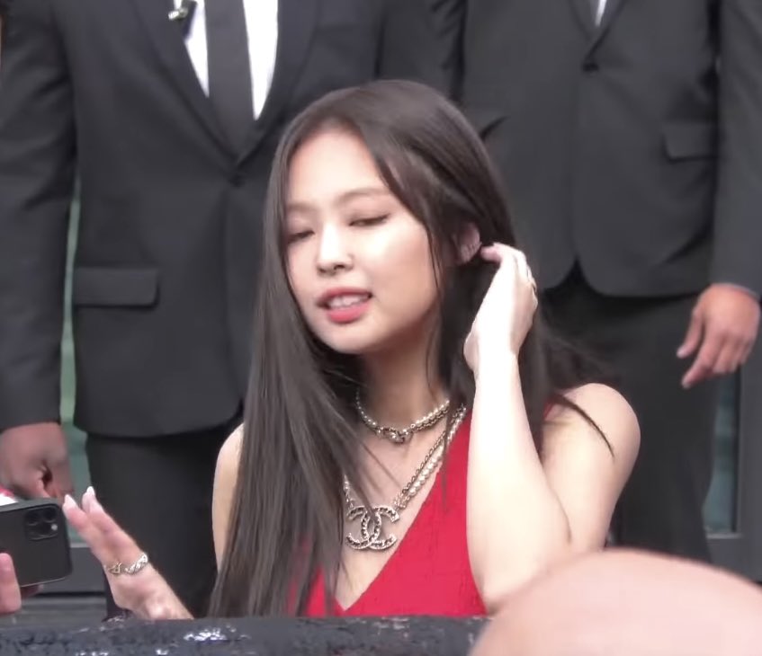 ِ (@jenlooks) on Twitter photo 