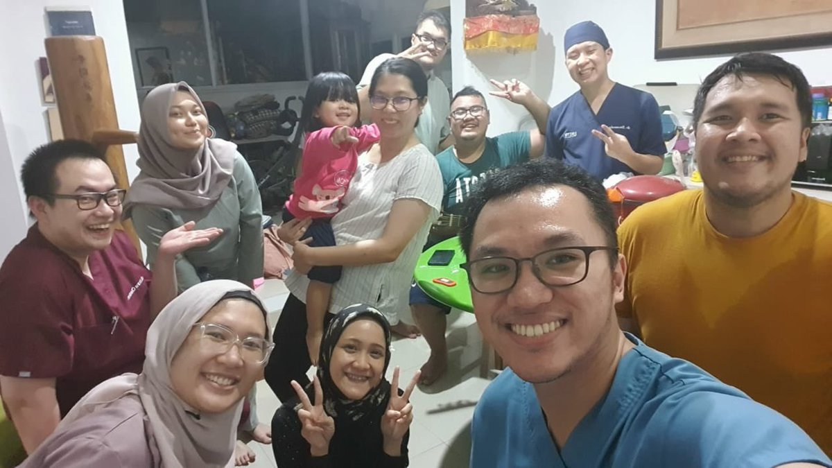 Daitosama's tweet photo. The definition of Quality Time.. with all the SG members 👍😎 https://t.co/Upfeb1QS5W