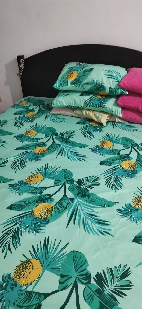 onki_14's tweet photo. i want to flex my bed sheet and pillow cases hehehehe #aqua #shawol #pinee https://t.co/9ek5K6KuhJ
