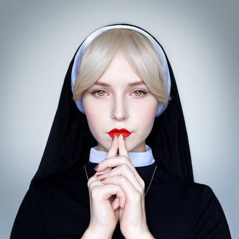 memesdeahs's tweet photo. Nadie:
Absolutamente nadie:
Los fans de American Horror Story hoy: https://t.co/QAMIGXFwlY