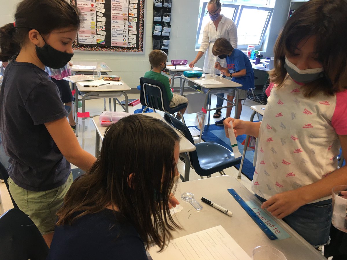 Students had so much fun learning about chromatography with <a href="/MsCampbell_AART/">Margaret Campbell</a> today!