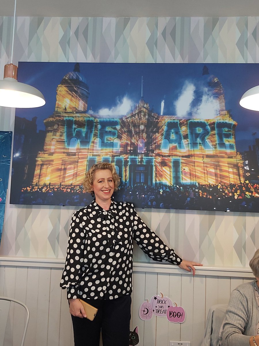 HelenoftheEast's tweet photo. ....and we have started....
@LouiseWriter
@Fionamills1 #bookevent #louisebeech #thisishowwearehuman #loveislove #autismawareness #threeeggs https://t.co/YuCqo36r6s