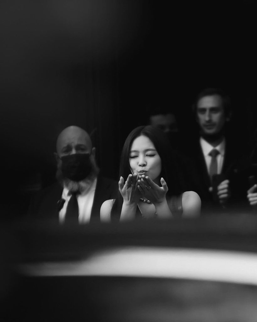 jennie pics tweet media