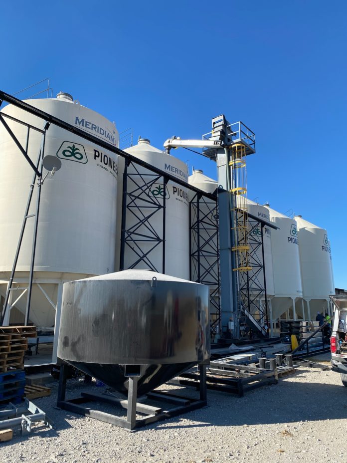 USC has been the industry’s single-source provider for seed treating equipment, automation and service throughout the company’s 23-year history. #PartnerContent <a href="/USC_LLC/">USC, LLC</a> ow.ly/EVyD50GmcAo