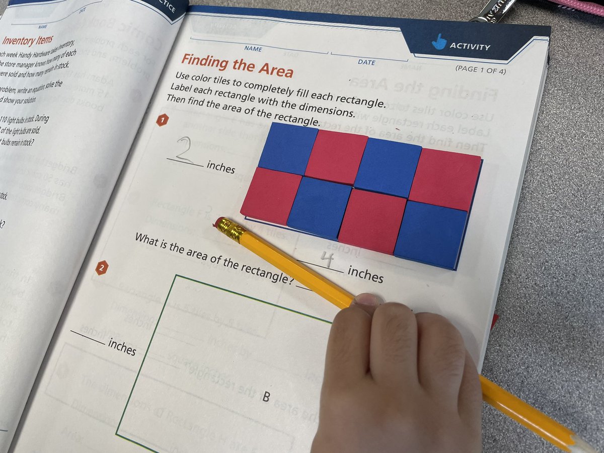 k8mathbrookline's tweet photo. Spatial reasoning in action in 3rd + 8th grade, Investigations and Desmos https://t.co/mSTrqEftJv
