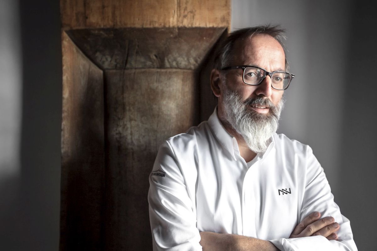 WineNewsIt's tweet photo. Dopo lo stop del 2020, @TheWorlds50Best torna oggi per svelare, da #Anversa, le posizioni da n. 50 alla n.1 dei migliori #ristoranti al mondo. L’#Italia già brilla con l’#Uliassi di @maurouliassi (n. 52) ed il #StHubertus di #NorbertNiederkofler (54), rivelati nei giorni scorsi https://t.co/Lce35oIukO