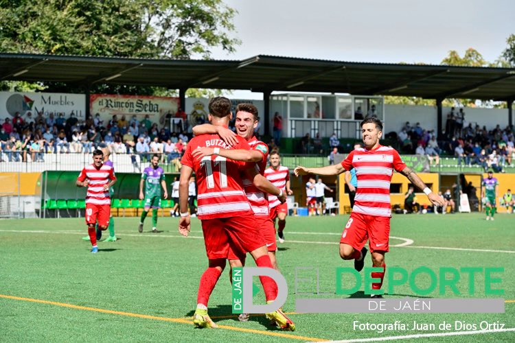 rgfootball_web's tweet photo. 🤩 @adrii_b10 💥

#RecreGranada #Doblete ✌🏼
#2RFEF #CanteraRG ⚽️ https://t.co/WgAm5UkNMI