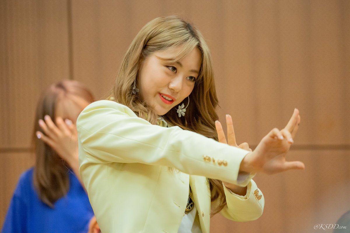 KSDDcom's tweet photo. 🎉HAPPY BIRTHDAY LUA🎉

#HAPPYLUADAY #해피루아데이 
#WekiMeki #위키미키 #ウィキミキ #루아 #Lua #ルア https://t.co/utzpahMcv3