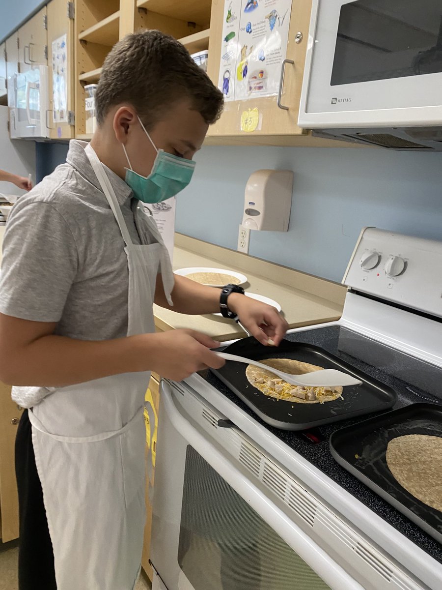 Nora Harnett tweet media