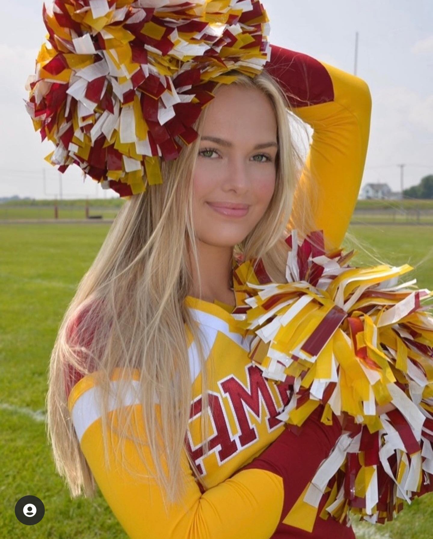 AlexandriaMonroe Cheerleading on Twitter "Senior spotlight! Arissa