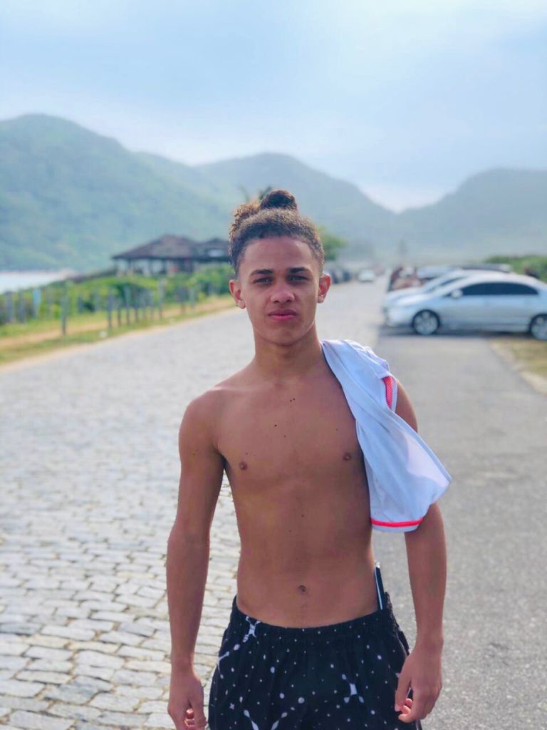 Qlf_kawan's tweet photo. As memórias vão ficar eternizadas nesse pequeno paraíso particular. 🏝️ https://t.co/VExWCVS3su