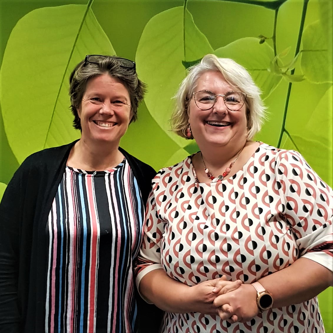 Met ingang van 1 oktober is @Sandrabarthnl weer terug bij Peer! Zij gaat samen met Monique van de Kamp een doorstart maken.   We zijn erg blij met deze ontwikkeling!