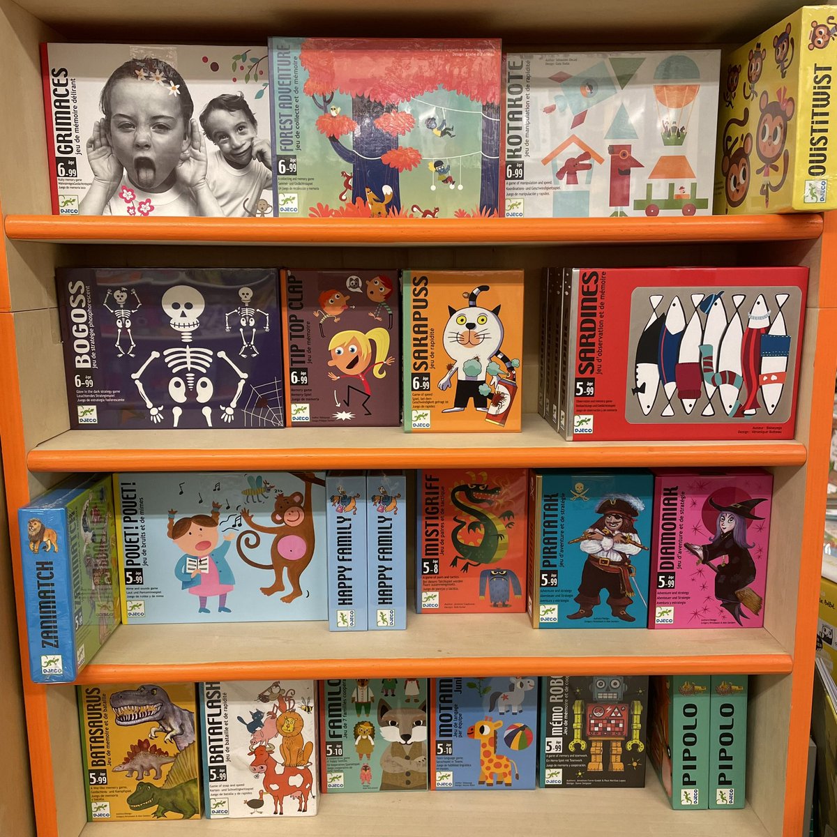 lib_colbert's tweet photo. Arrivage de jouets à la librairie, de quoi ravir les petits et grands … https://t.co/wKCAhTWj8n