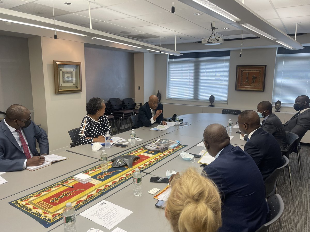 GovSenegalUsa's tweet photo. @AmadouHott, Minister of Economy, Planning and Cooperation met with Ambassador Mansour E. KANE the Corporate Council on Africa @CorpCnclAfrica .
Mr. Hott outlined the investment opportunities in Senegal in Agriculture, Sanitation, Infrastructure, Aviation, Oil and Gas... https://t.co/h0L3pCvFzU