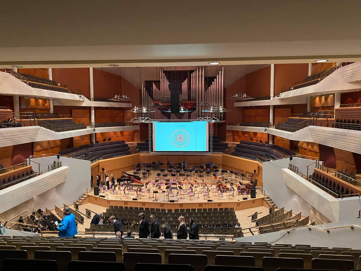 EA_expressive's tweet image. Today a group of music students have been able to experience the joy of live music for the first time in a very long time! @BridgewaterHall Hall in Manchester where the fantastic @the_halle Orchestra played a special concert of music from the curriculum.
#BackToWhatWeLove