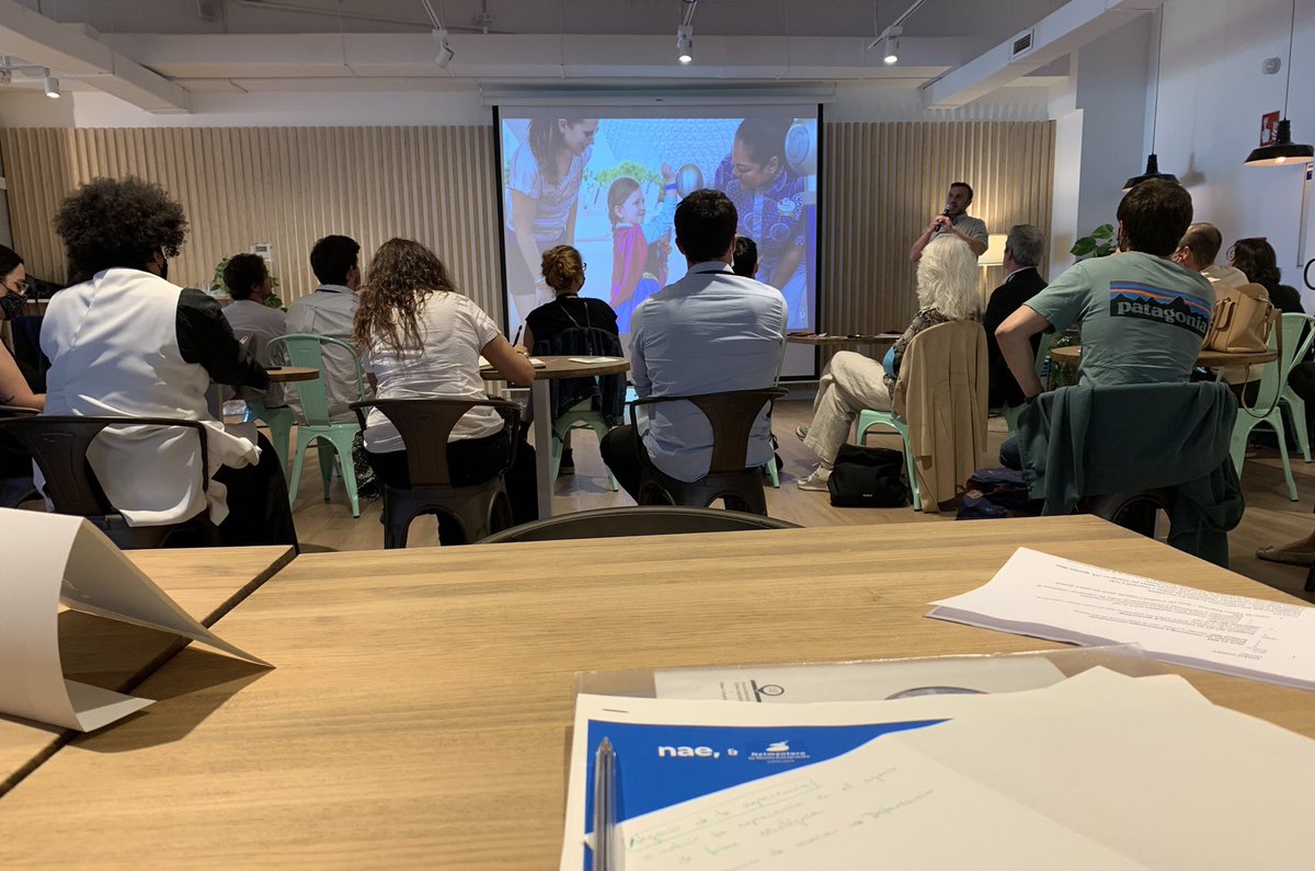 InesAHZ's tweet photo. Innovación, experiencia, aprendizaje y pasión 🤩 De evento con el equipo de @Nae_es y @NetmentoraCat junto a empresas y startups para innovar, generar conexiones, plantear retos e ir más allá. 
#innovar
#conectar
#otraformadehacerlascosasesposible
#otraformadecomunicaresposible https://t.co/arde3oyurM