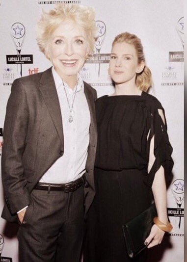 dizzyseli666's tweet photo. i ship #raylor https://t.co/fFt9aZDqdt