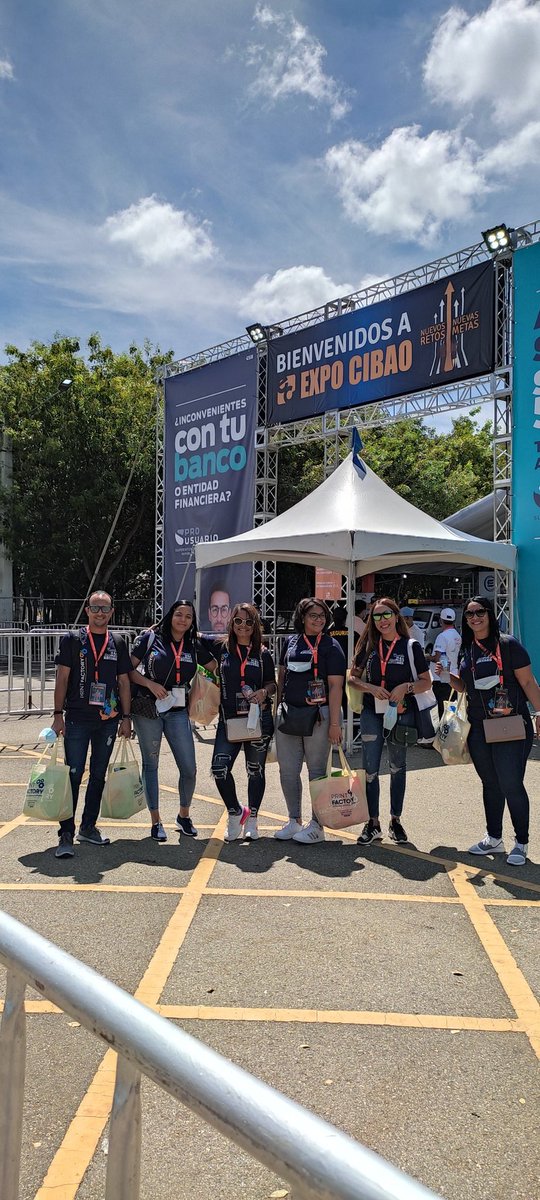 printfactoryrd's tweet photo. Recorrido @ExpoCibao2021
•••
Comunícate:
1) WEB: https://t.co/vzYMRhme8d
2) Directamente con su ejecutivo/a de Ventas
3) Llamándonos al ☎️809.487.0700
•••
#printfactoryrd #articulopromocionales #promocionalesrd https://t.co/pdgbqwYCgp