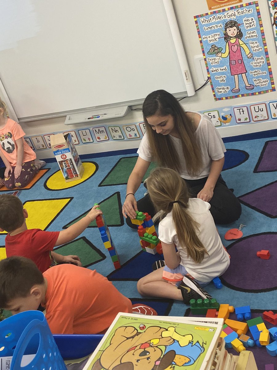 PieperNunn's tweet photo. #jag PBMT JAG students mentor Early Childhood students https://t.co/FFEKzNTVeC