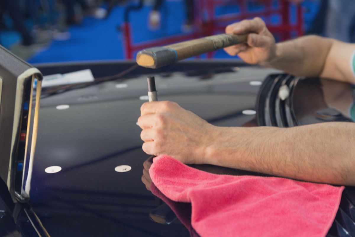 LivermoreColl's tweet photo. Trying to get rid of a windshield crack? Livermore Collision Center is here to help! https://t.co/UebzizPXZk #Livermore #AutoPaintServices #AutoBodyRepaintShop https://t.co/geDu8kUonF