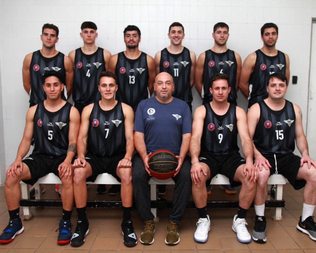 Sarmiento ganó en Porteña
Por el Básquetbol Provincial, Sarmiento visitó a Porteña Asociación Cultural y Deportiva (PACyD) el pasado domingo 3 de Octubre en la 3ª Fecha de la 24º Liga Cordobesa, donde consiguió una importantísima  victoria como visitante de 81 a 71.