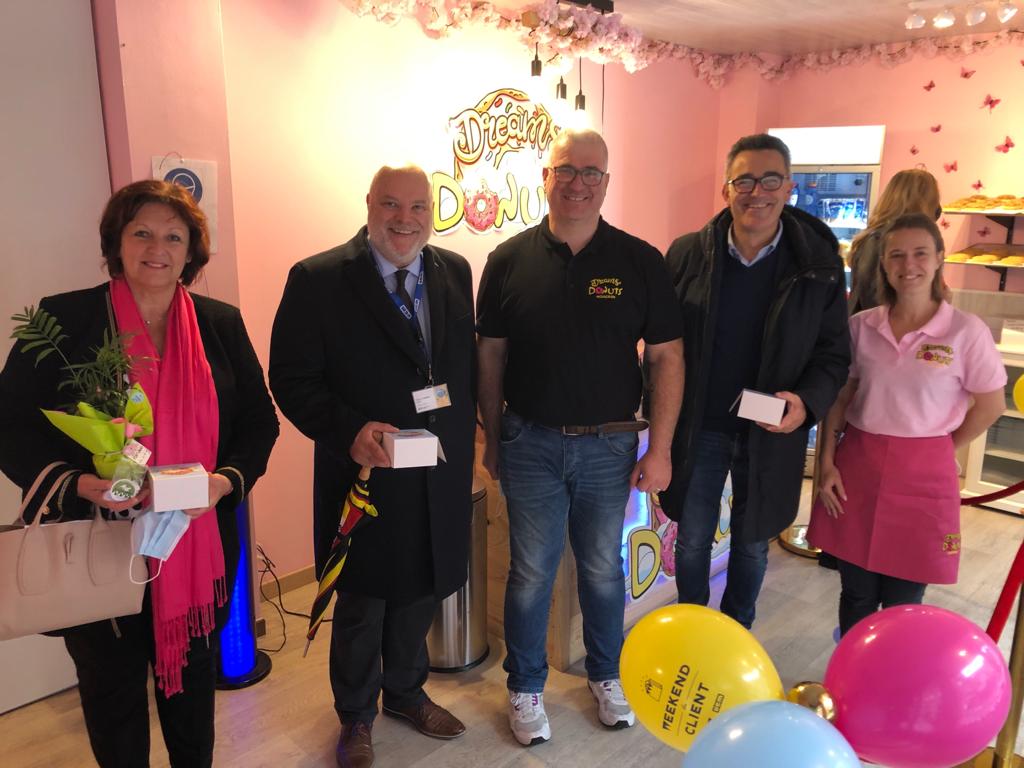 #commerce Le <a href="/WeekendduClient/">Weekend du Client</a> 2021 est un succès. Il prouve, si besoin, la place indispensable des commerces de proximité dans notre écosystème. UCM porte des revendications à ce propos dans cet article de <a href="/DaphneSior/">Daphné Sior</a> et <a href="/sophie/">Sophie</a> heuskin.              bit.ly/3mohjuN