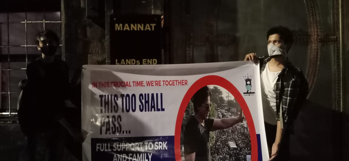 OhMyGuls's tweet photo. This too shall pass 🙏🤲

Always with @iamsrk and family.

#WeStandWithSRK #WeStandWithAryanKhan https://t.co/BgIGCvZVj7